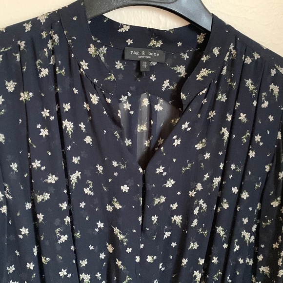 RAG & BONE Calista Floral Blouse in Navy Blue Size XS - Picture 13 of 13